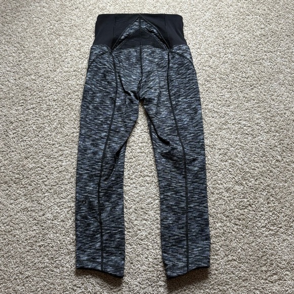 Lululemon Exquisite Crop - Picture 2 of 5